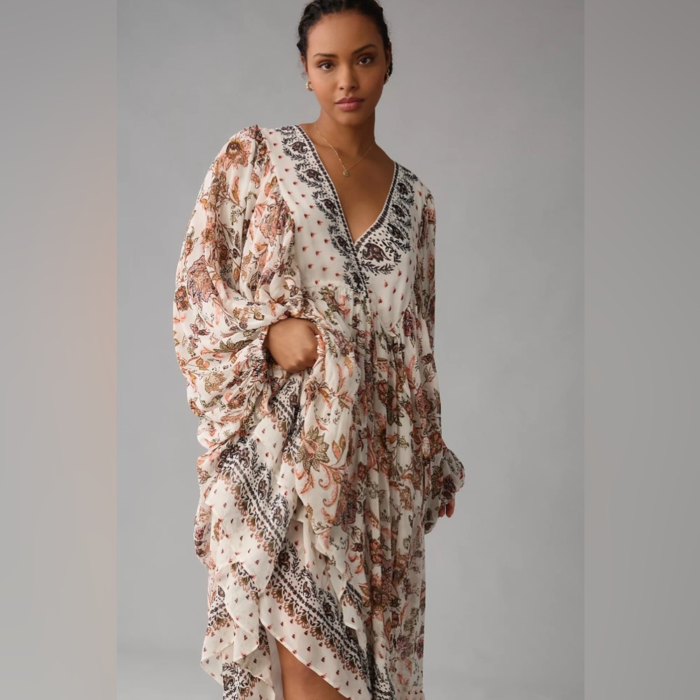 V-Neck Long-Sleeve Floral Paisley Maxi Dress - Picture 7 of 15
